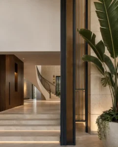 Entrée et escalier d'une résidence gérée par Marco Group